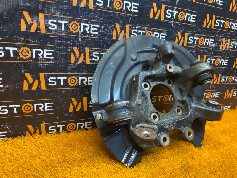 кулак поворотный, 2000 рублей, Красноярск