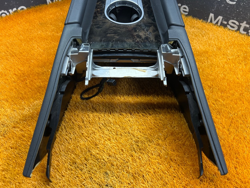 подлокотник, 9000 рублей, Красноярск