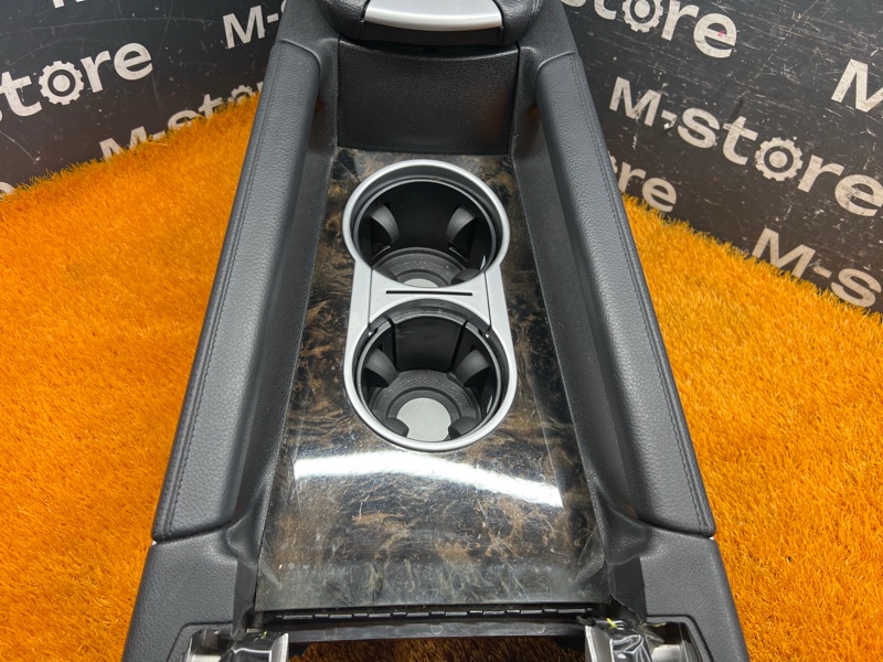 подлокотник, 9000 рублей, Красноярск