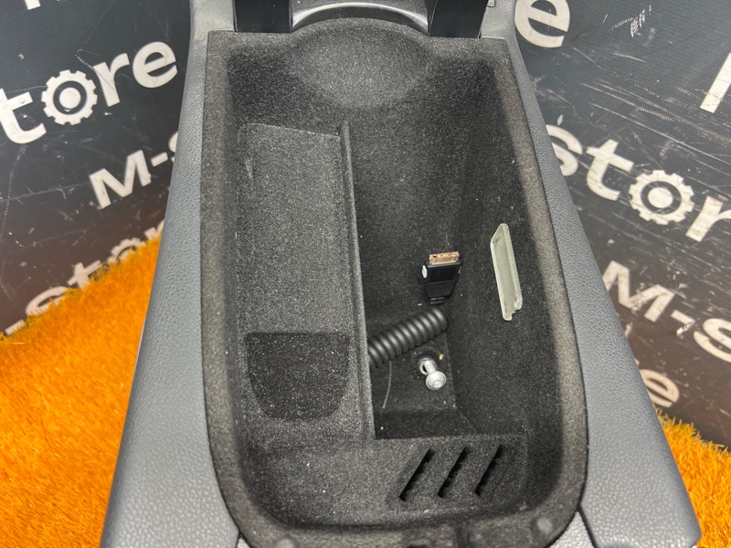 подлокотник, 9000 рублей, Красноярск