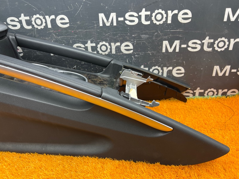 подлокотник, 9000 рублей, Красноярск