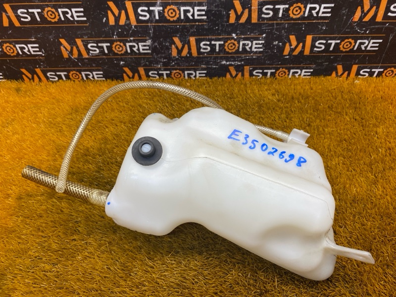 Бачок омывателя фар, 300 рублей, Красноярск