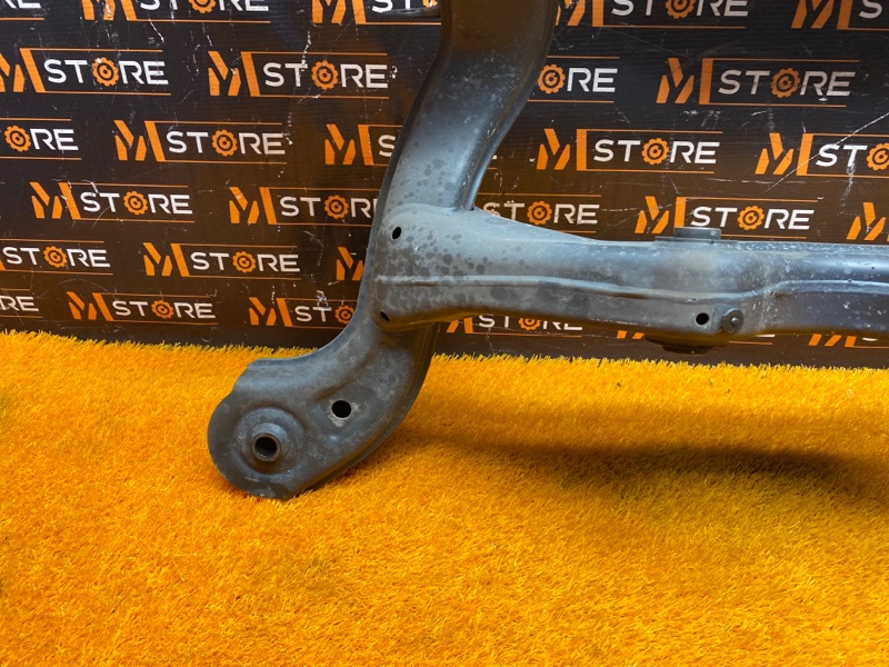 Балка поперечная (подрамник), 3800 рублей, Красноярск