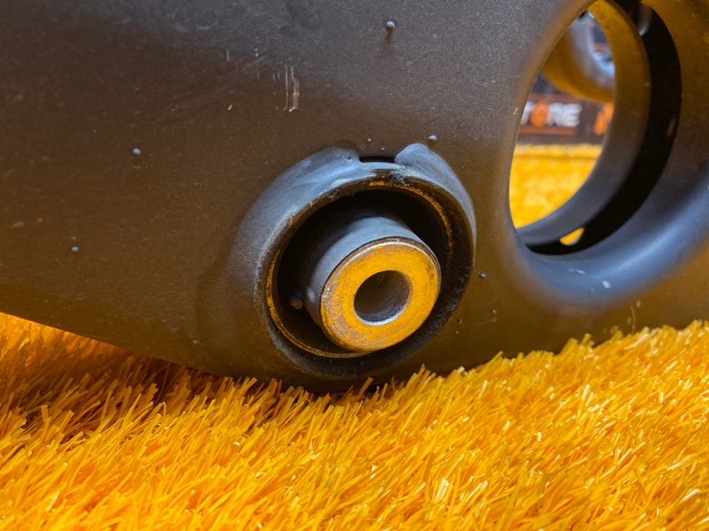 Балка поперечная (подрамник), 3800 рублей, Красноярск