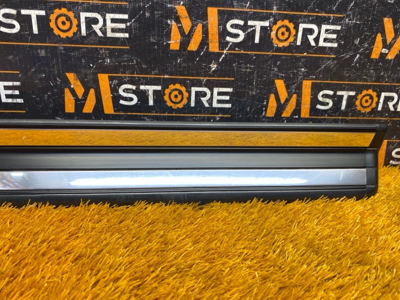 Накладка на порог салона, 380 рублей, Красноярск