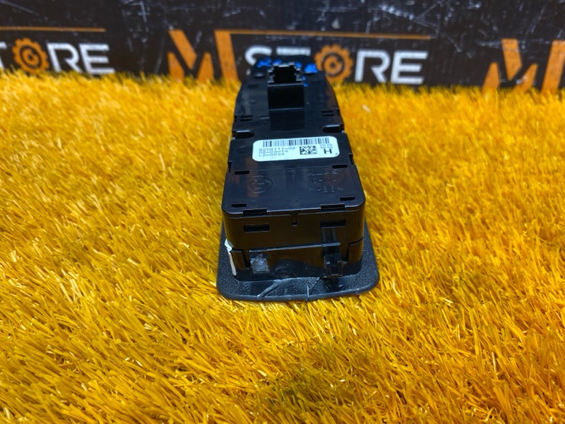 Блок управления стеклоподъемниками, 1000 рублей, Красноярск