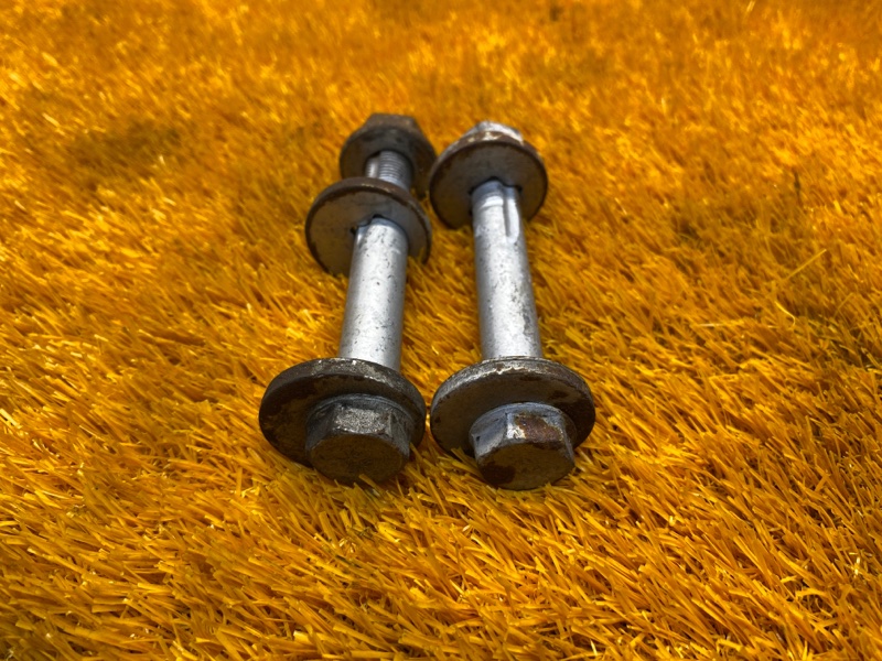 Болт развальный, 500 рублей, Красноярск