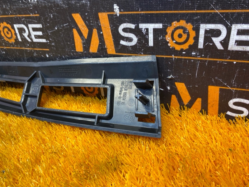 крепление бампера, 500 рублей, Красноярск