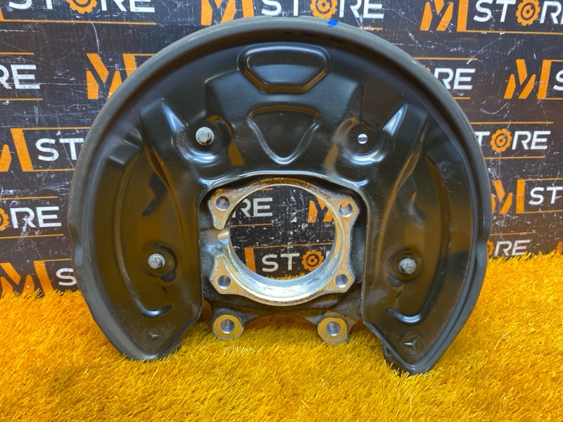 кулак поворотный, 2000 рублей, Красноярск