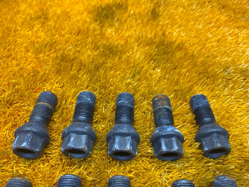 болт колесный, 1650 рублей, Красноярск