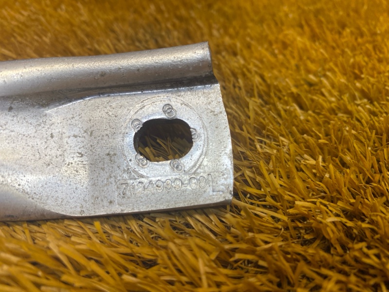 Распорка кузова, 400 рублей, Красноярск