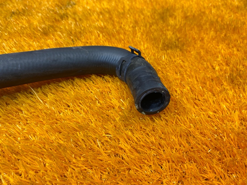 Патрубок системы охлаждения, 300 рублей, Красноярск