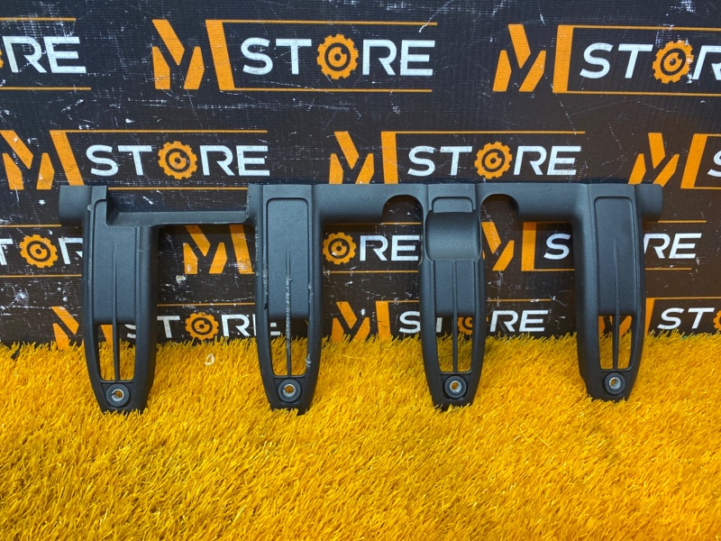 крышка двигателя, 1000 рублей, Красноярск