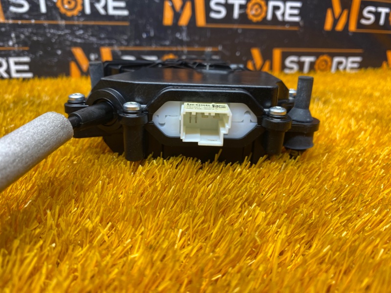 Доводчик крышки багажника, 5500 рублей, Красноярск