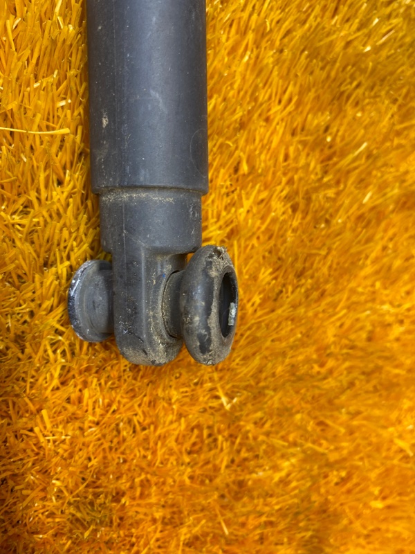 амортизатор багажника, 850 рублей, Красноярск