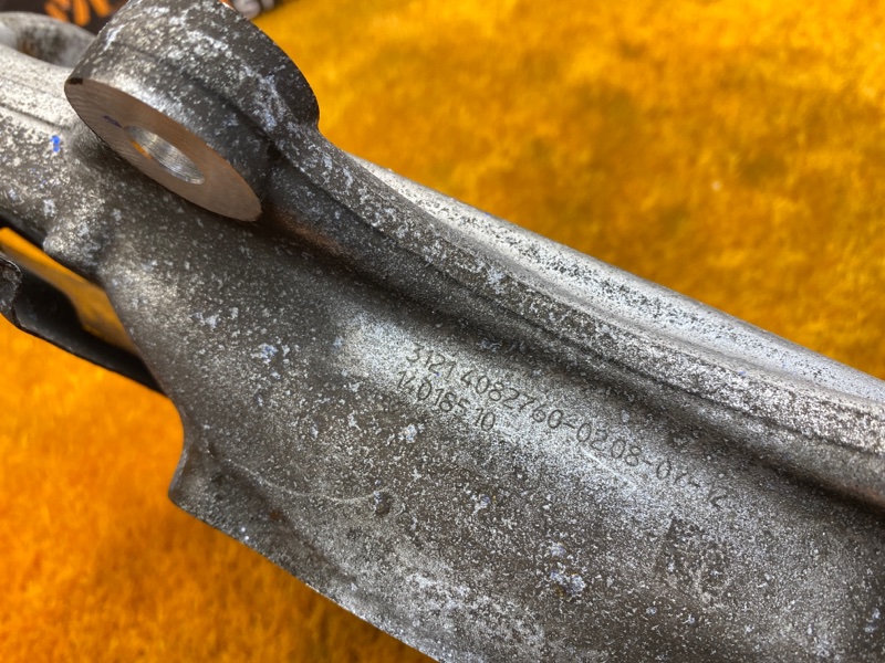 кулак поворотный, 1000 рублей, Красноярск