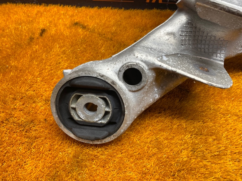 Балка поперечная (подрамник), 2000 рублей, Красноярск