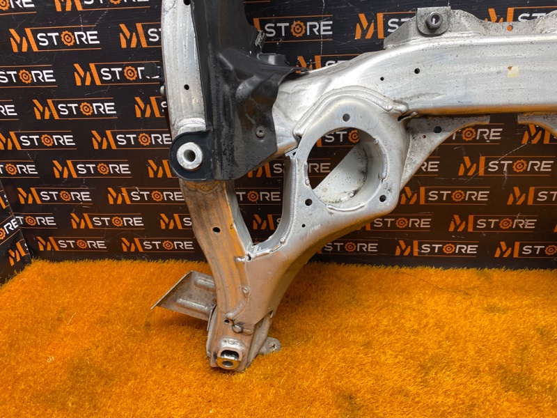 Балка поперечная (подрамник), 3740 рублей, Красноярск