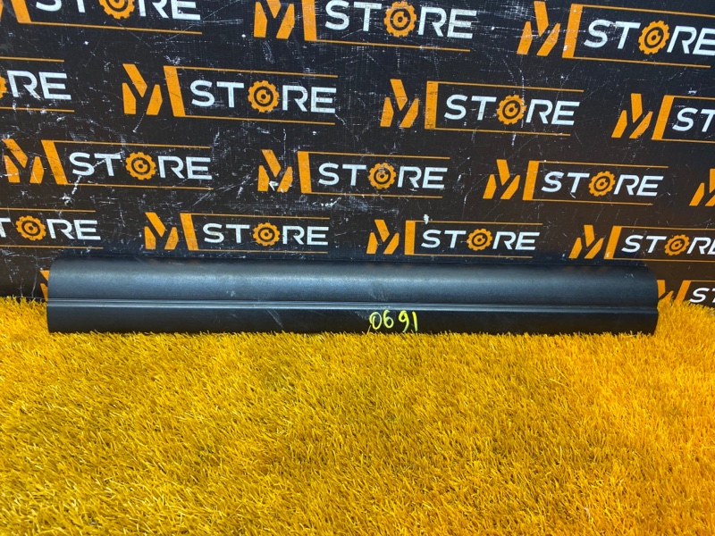 Накладка на порог салона, 260 рублей, Красноярск