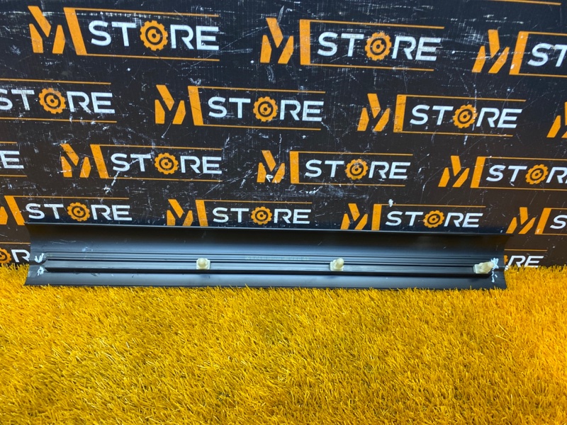 Накладка на порог салона, 260 рублей, Красноярск