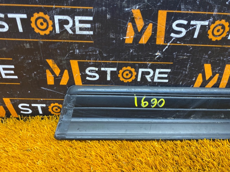 Накладка на порог салона, 360 рублей, Красноярск