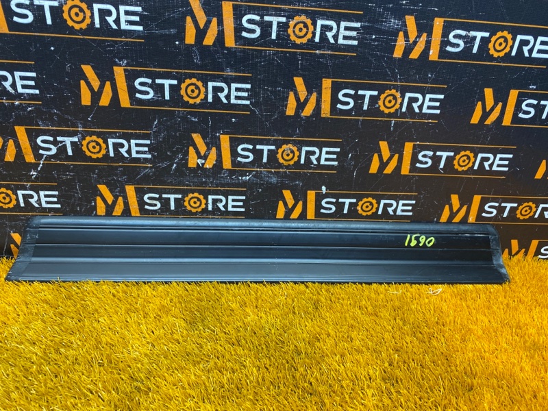 Накладка на порог салона, 360 рублей, Красноярск