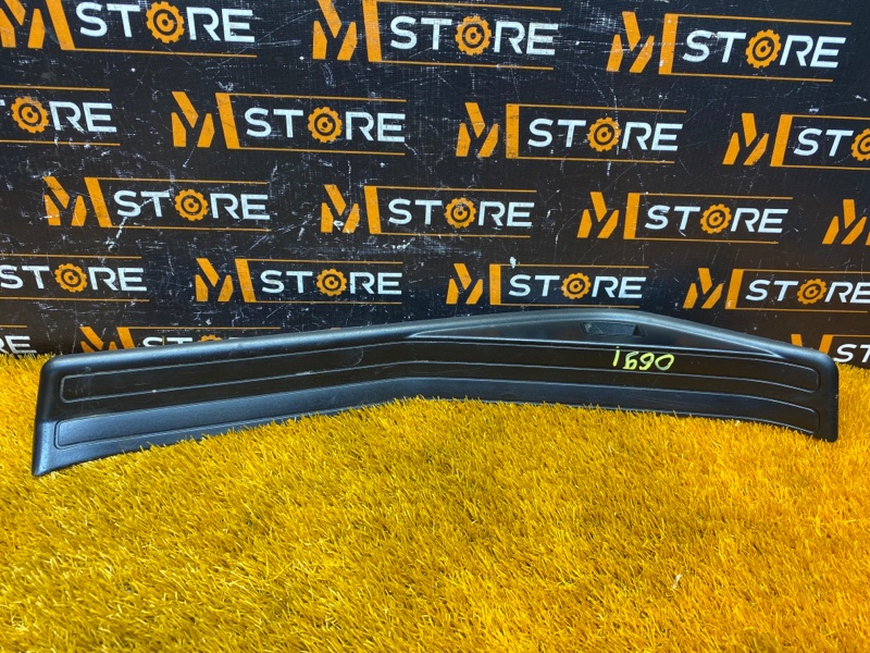 Накладка на порог салона, 360 рублей, Красноярск