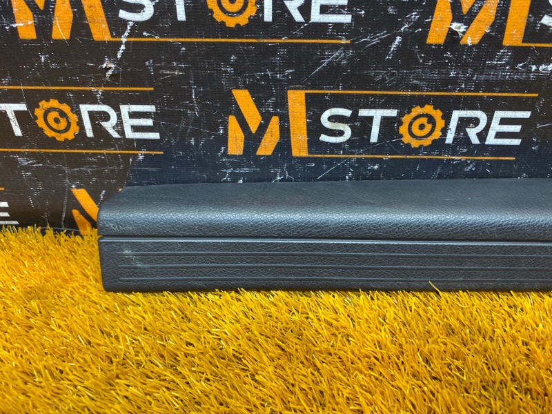 Накладка на порог салона, 300 рублей, Красноярск