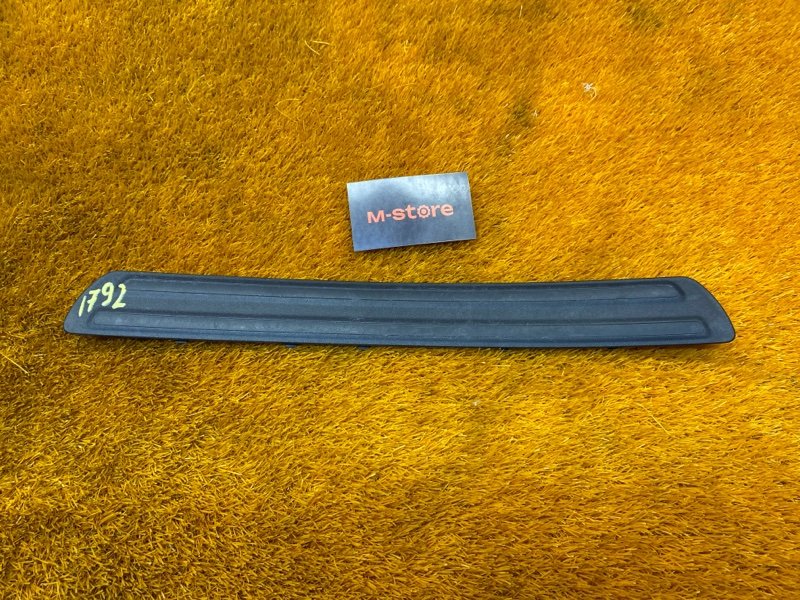 Накладка на порог салона, 400 рублей, Красноярск