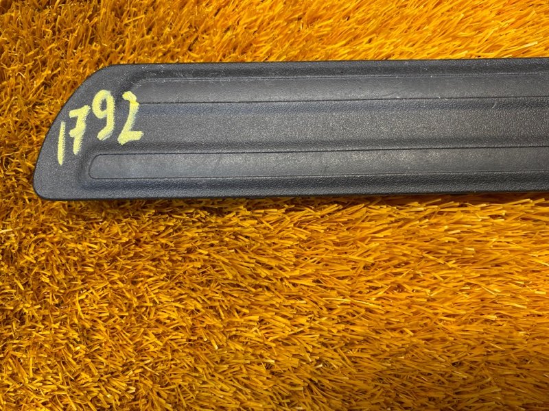 Накладка на порог салона, 400 рублей, Красноярск