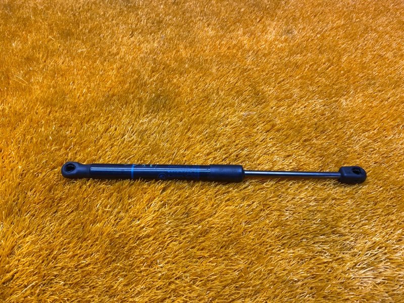 амортизатор капота, 700 рублей, Красноярск