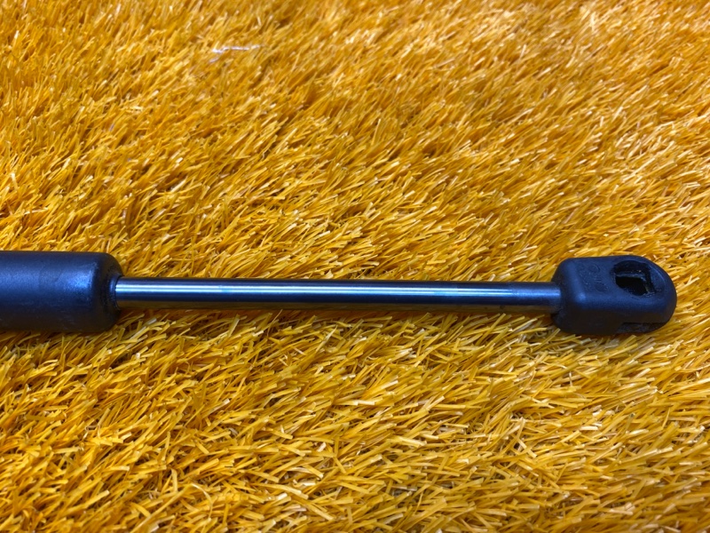 амортизатор капота, 700 рублей, Красноярск