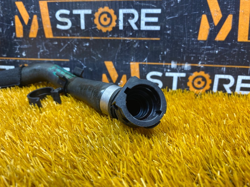 Патрубок системы охлаждения, 1000 рублей, Красноярск