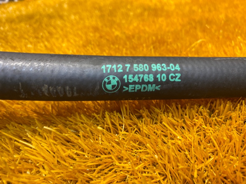 Патрубок системы охлаждения, 1000 рублей, Красноярск