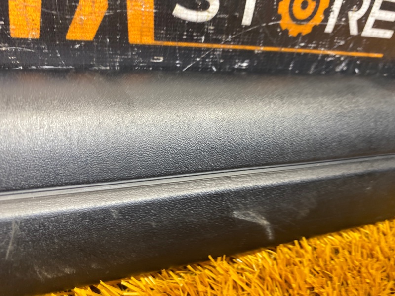 Накладка на порог салона, 260 рублей, Красноярск