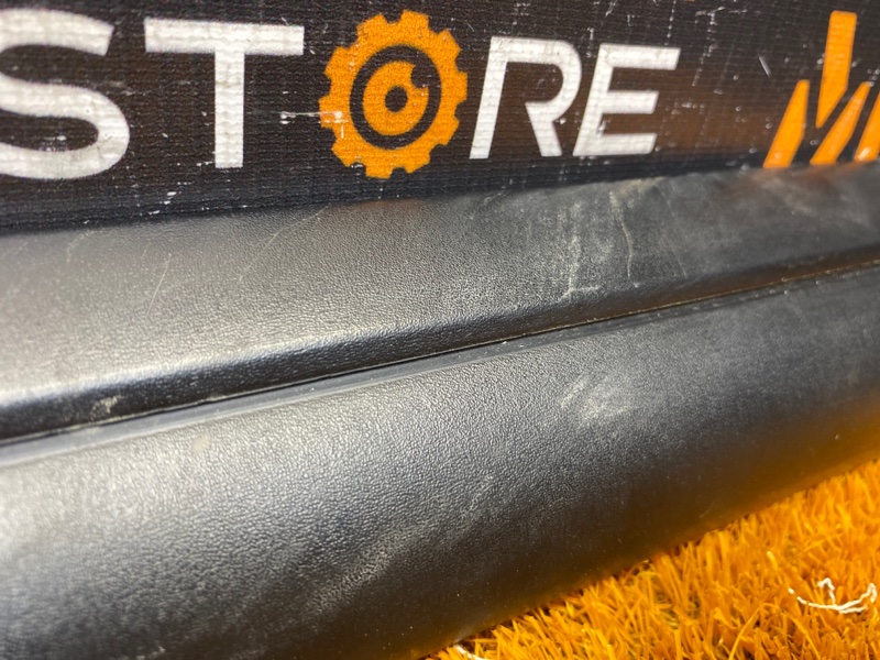 Накладка на порог салона, 260 рублей, Красноярск