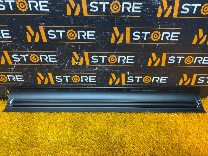 Накладка на порог салона, 260 рублей, Красноярск