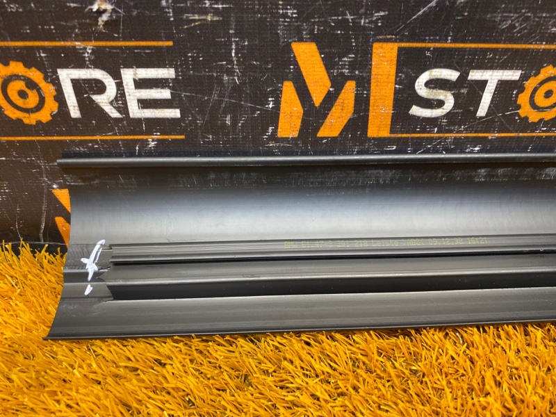 Накладка на порог салона, 260 рублей, Красноярск