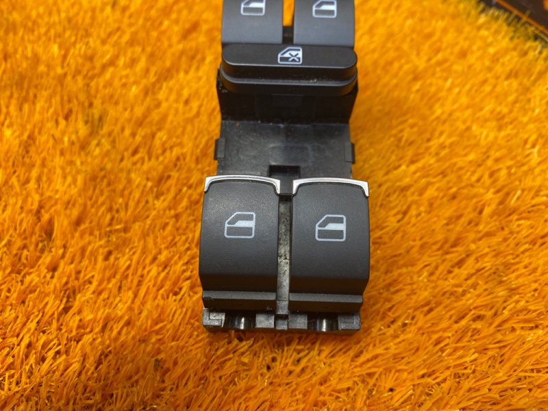 Блок управления стеклоподъемниками, 3000 рублей, Красноярск