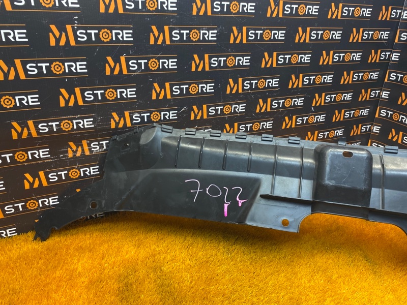 Накладка замка капота, 950 рублей, Красноярск