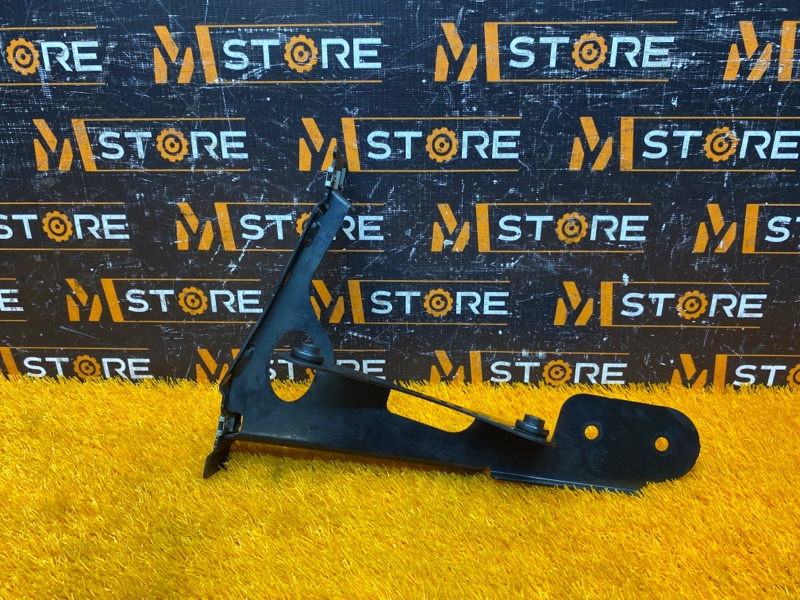 крепление бампера, 810 рублей, Красноярск