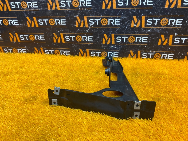 крепление бампера, 810 рублей, Красноярск