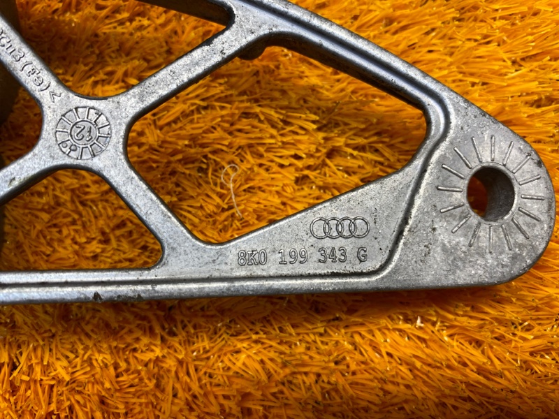 Кронштейн двигателя, 1500 рублей, Красноярск
