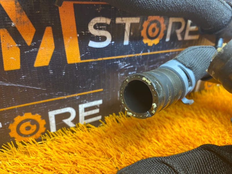 Патрубок системы охлаждения, 1000 рублей, Красноярск