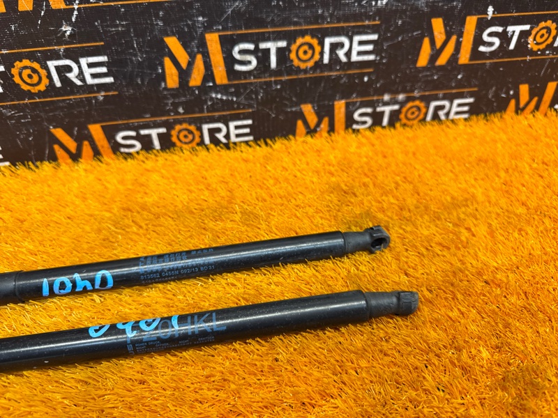 амортизатор багажника, 1000 рублей, Красноярск