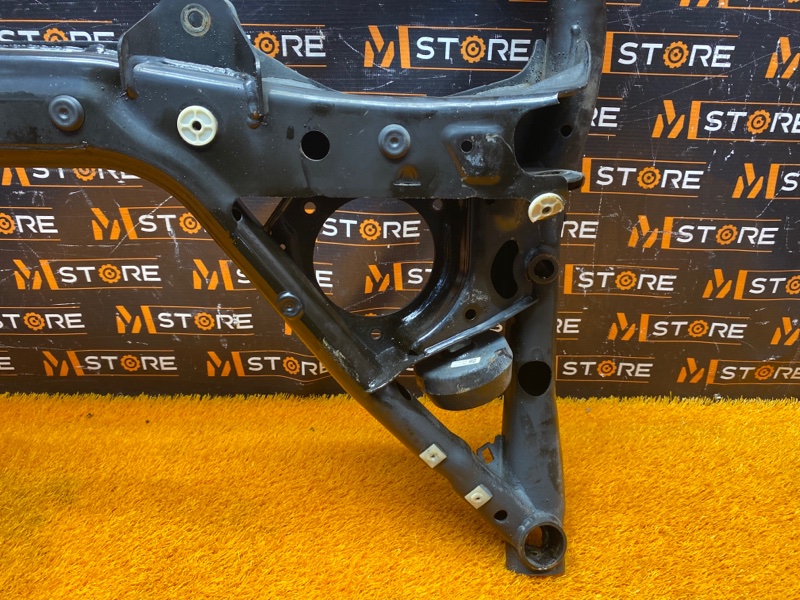 Балка поперечная (подрамник), 4000 рублей, Красноярск