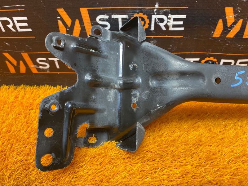 Кронштейн замка капота, 370 рублей, Красноярск