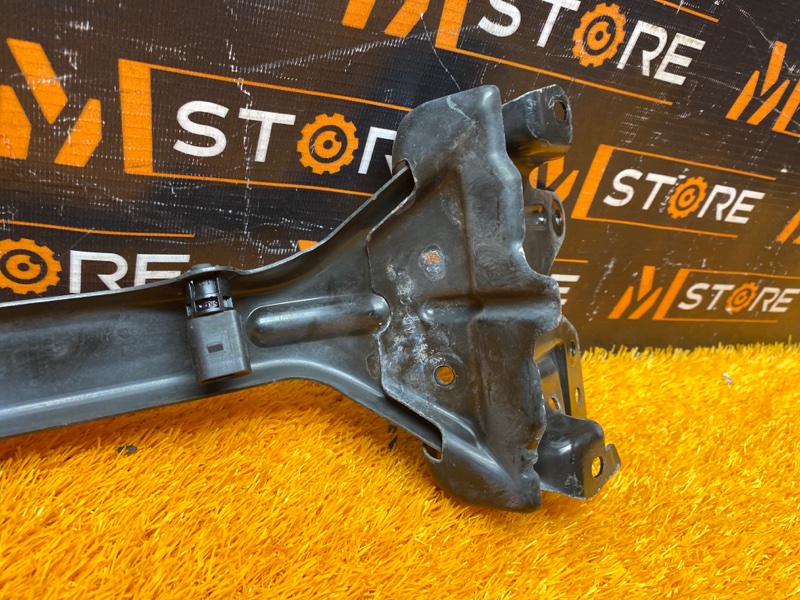 Кронштейн замка капота, 370 рублей, Красноярск