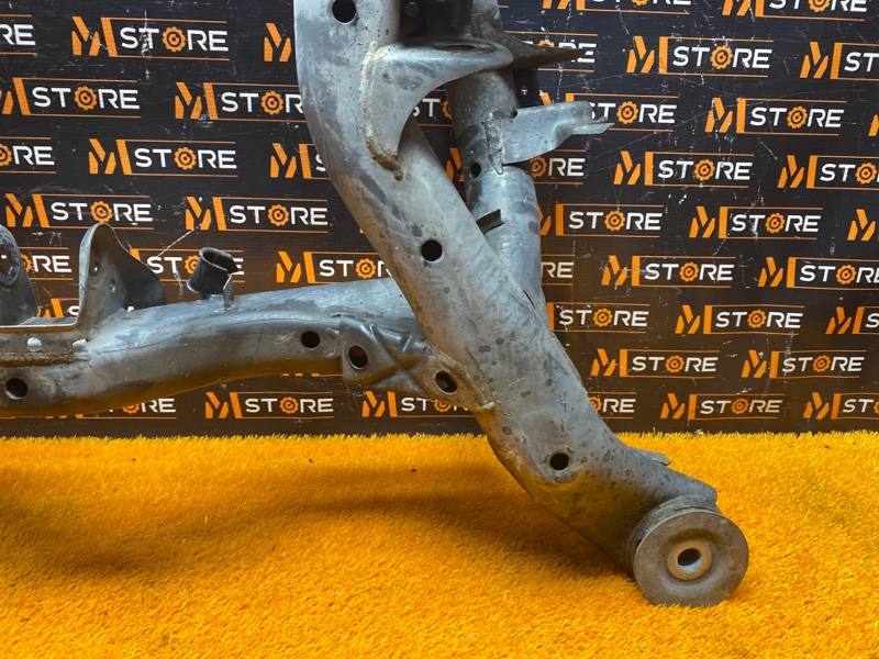 Балка поперечная (подрамник), 4500 рублей, Красноярск