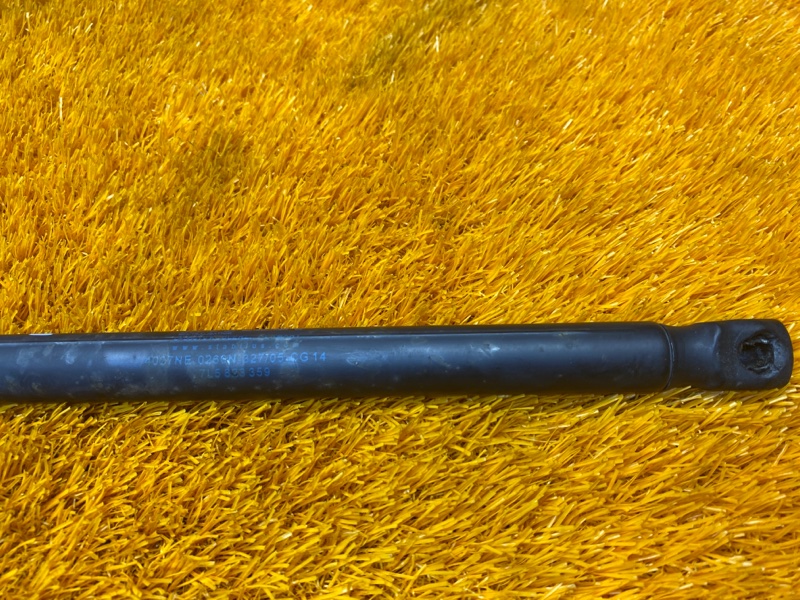 амортизатор капота, 810 рублей, Красноярск